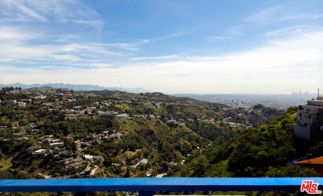 2131 Kew Drive, Los Angeles, CA 90046