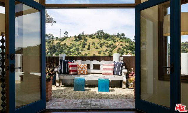 2131 Kew Drive, Los Angeles, CA 90046
