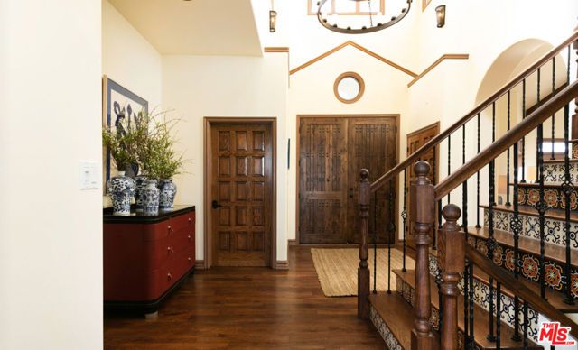 2131 Kew Drive, Los Angeles, CA 90046