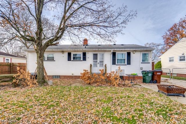 7591 Dawn Haven Drive, Parma, OH 44130