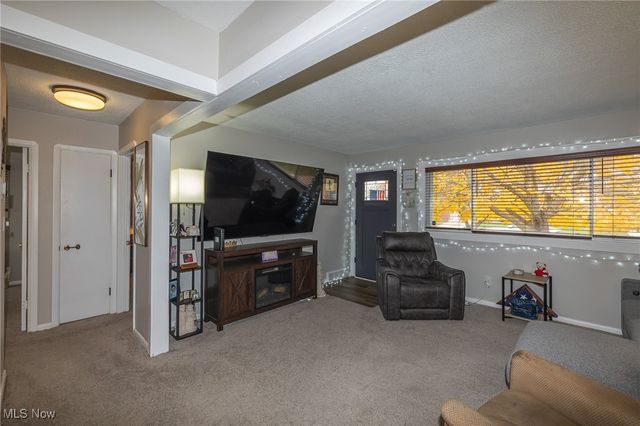 15472 Meigs Boulevard, Brook Park, OH 44142