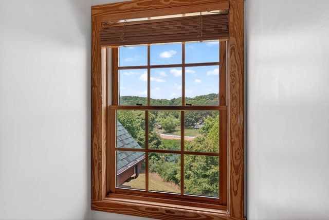104 Pebble Brook LN, Moneta, VA 24121