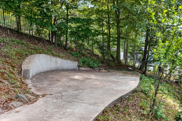 104 Pebble Brook LN, Moneta, VA 24121