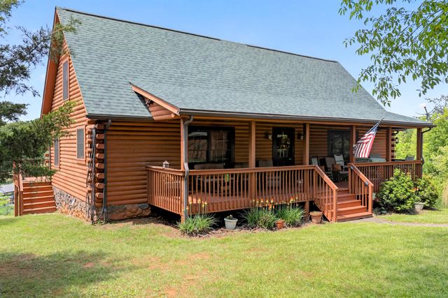 104 Pebble Brook LN, Moneta, VA 24121