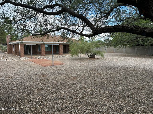 2413 S PLAYER Avenue, Sierra Vista, AZ 85650