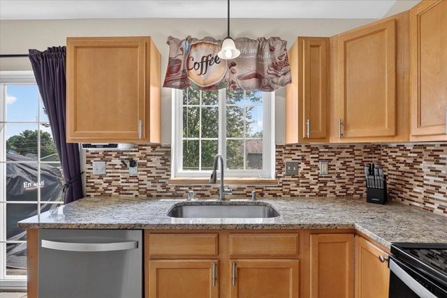 1201 Winston Drive, Edgerton, WI 53534
