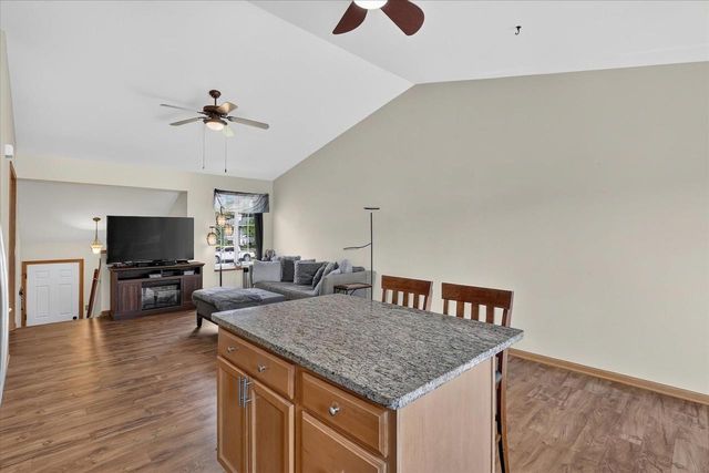 1201 Winston Drive, Edgerton, WI 53534