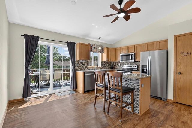 1201 Winston Drive, Edgerton, WI 53534