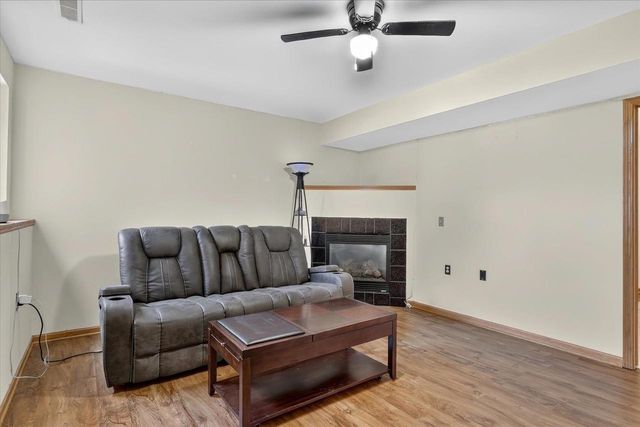 1201 Winston Drive, Edgerton, WI 53534