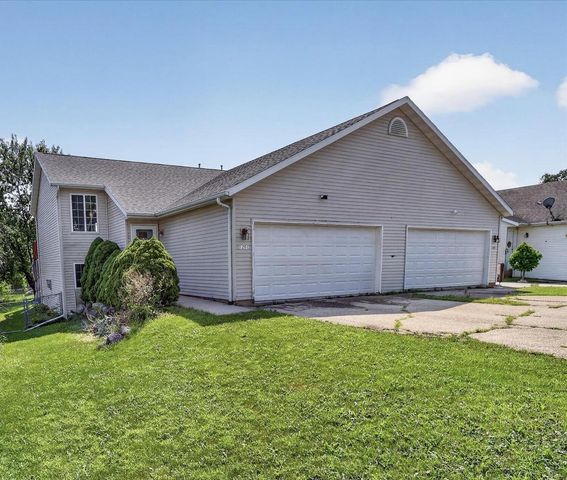 1201 Winston Drive, Edgerton, WI 53534