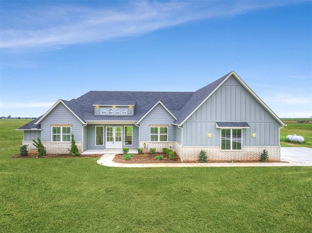 2692 S May Avenue, Guthrie, OK 73044