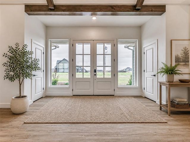 2692 S May Avenue, Guthrie, OK 73044