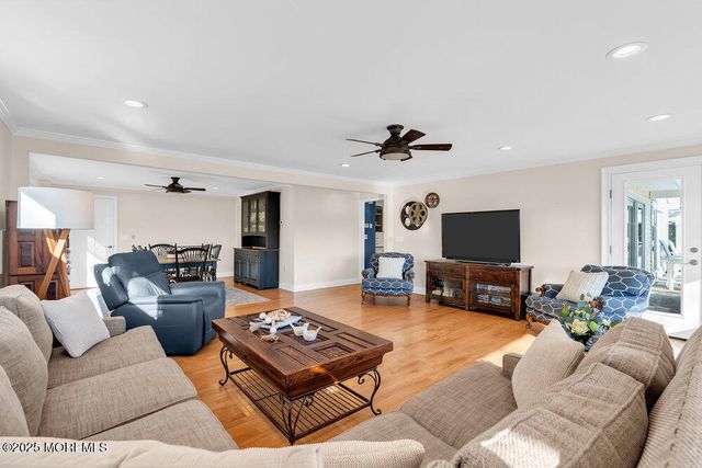 1 Carriage House Lane, Little Silver, NJ 07739