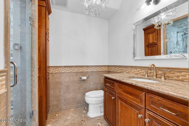 1 Carriage House Lane, Little Silver, NJ 07739