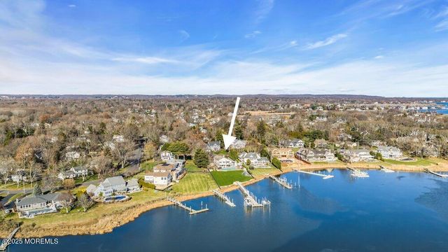 1 Carriage House Lane, Little Silver, NJ 07739