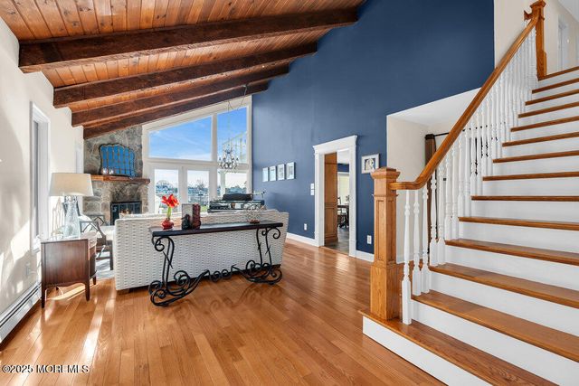 1 Carriage House Lane, Little Silver, NJ 07739