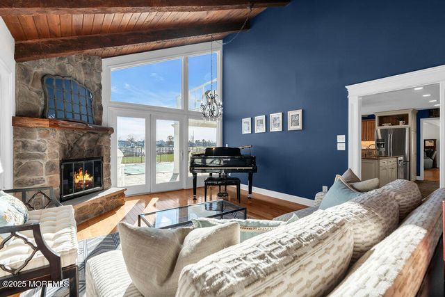 1 Carriage House Lane, Little Silver, NJ 07739