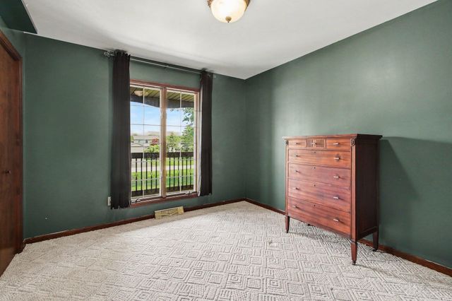 1594 Sunnyslope Drive, Crown Point, IN 46307