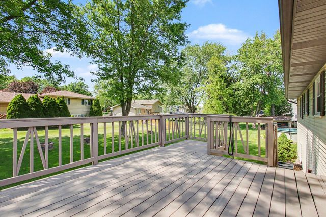 1594 Sunnyslope Drive, Crown Point, IN 46307