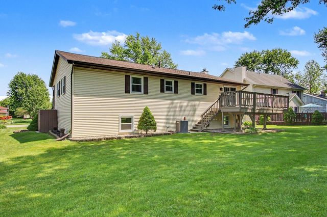 1594 Sunnyslope Drive, Crown Point, IN 46307
