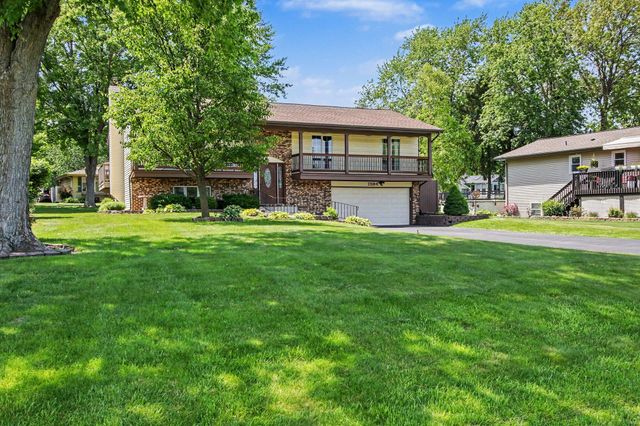 1594 Sunnyslope Drive, Crown Point, IN 46307