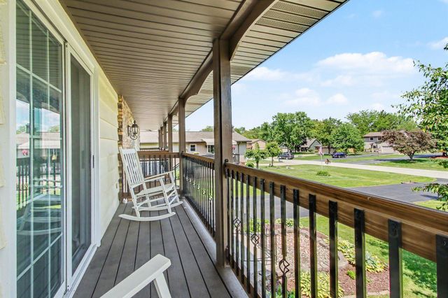 1594 Sunnyslope Drive, Crown Point, IN 46307