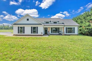915 Morewood RD, Hardy, VA 24101