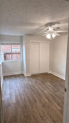 14215 Royal Hill Drive, Houston, TX 77083