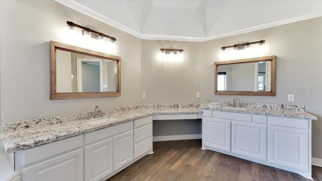 9011 Lady Laura Lane, Richmond, TX 77469