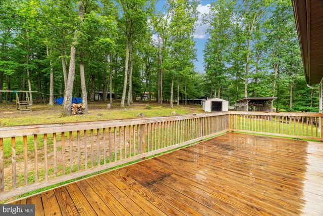230 SWALLOW PL, Berkeley Springs, WV 25411