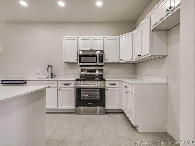 1831 Rockford Drive, Eufaula, OK 74432