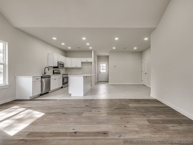 1831 Rockford Drive, Eufaula, OK 74432