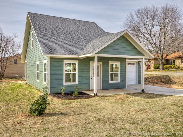 1831 Rockford Drive, Eufaula, OK 74432