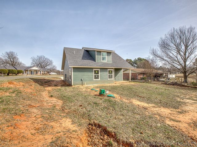 1831 Rockford Drive, Eufaula, OK 74432