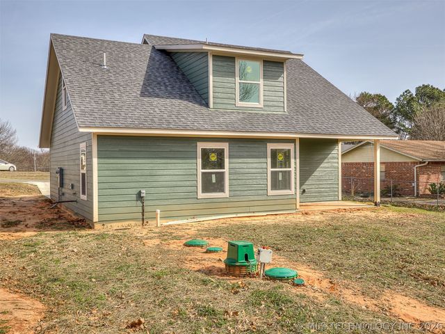 1831 Rockford Drive, Eufaula, OK 74432