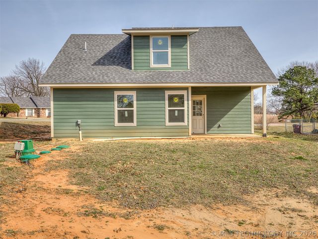 1831 Rockford Drive, Eufaula, OK 74432