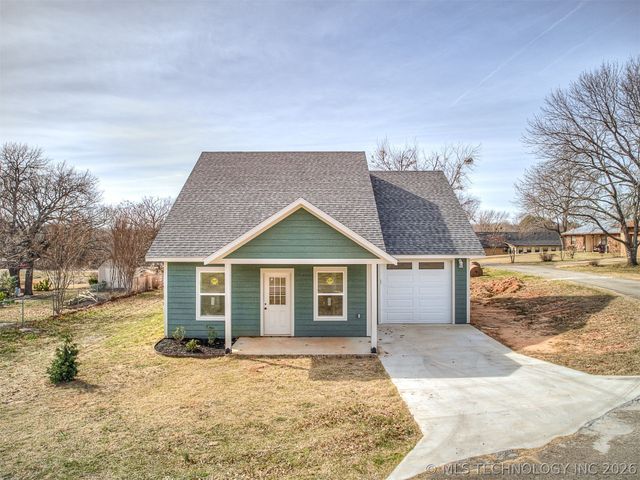 1831 Rockford Drive, Eufaula, OK 74432