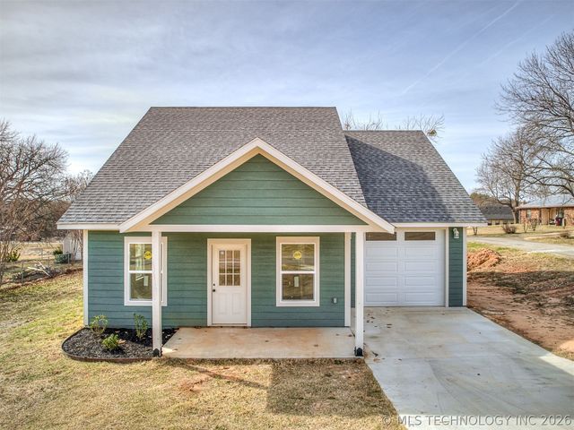 1831 Rockford Drive, Eufaula, OK 74432