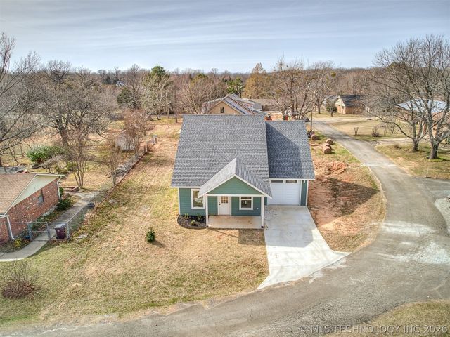 1831 Rockford Drive, Eufaula, OK 74432