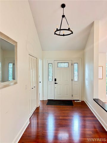 6035 Whitegate Crossing, Clarence, NY 14051