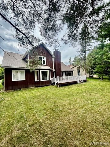 6035 Whitegate Crossing, Clarence, NY 14051