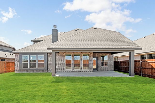 513 Red Maple Road, Waxahachie, TX 75165