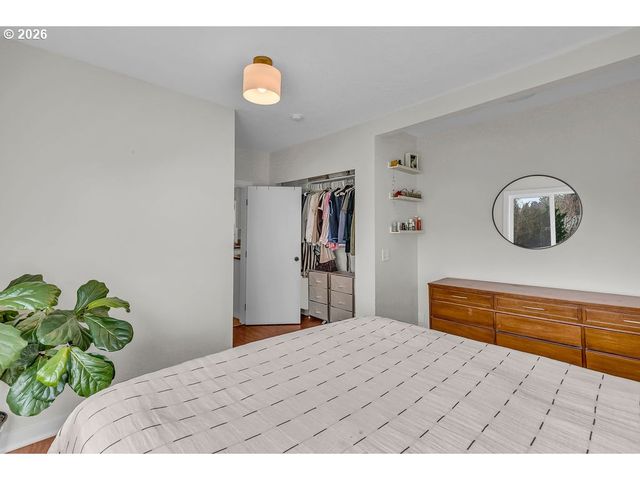 8465 Sw BLAKE St, Tualatin, OR 97062