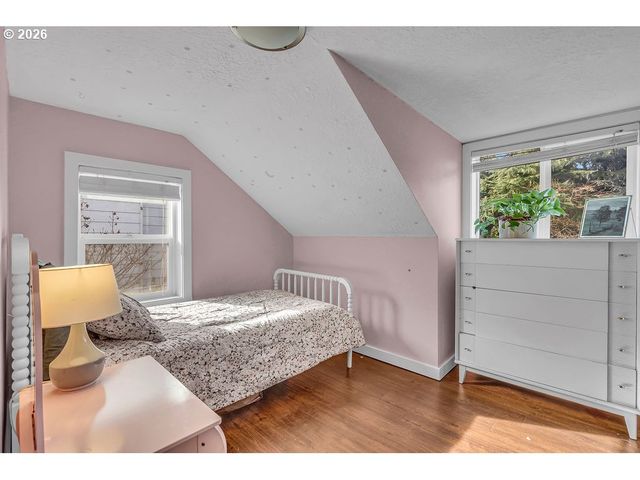 8465 Sw BLAKE St, Tualatin, OR 97062