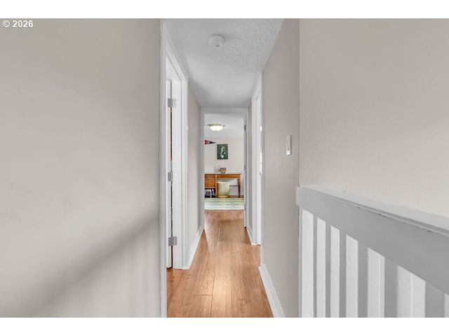 8465 Sw BLAKE St, Tualatin, OR 97062