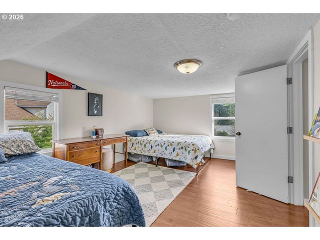 8465 Sw BLAKE St, Tualatin, OR 97062