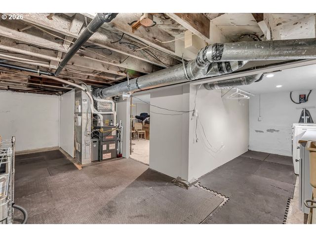 8465 Sw BLAKE St, Tualatin, OR 97062