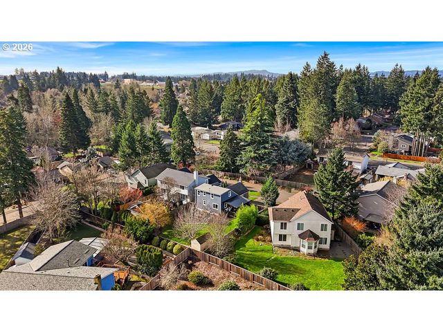 8465 Sw BLAKE St, Tualatin, OR 97062