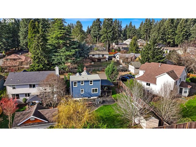 8465 Sw BLAKE St, Tualatin, OR 97062