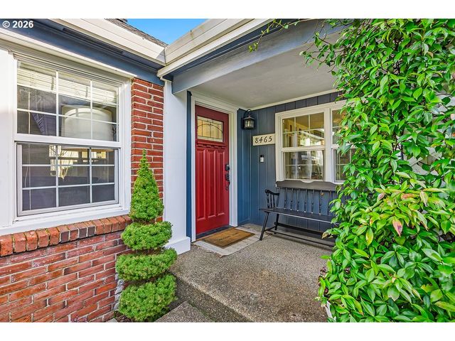 8465 Sw BLAKE St, Tualatin, OR 97062